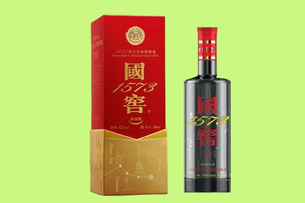 海东化隆县回收国窖1573.jpg